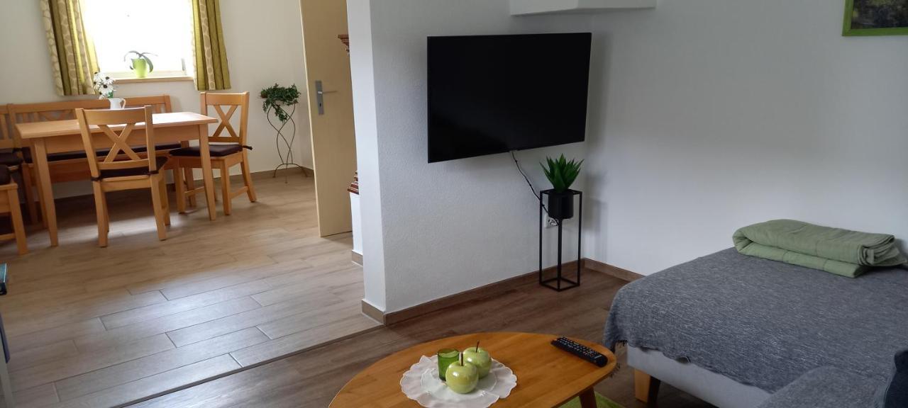 Landhof Ella - Ferienhaus Vor Den Toren Salzburgs Petting Extérieur photo